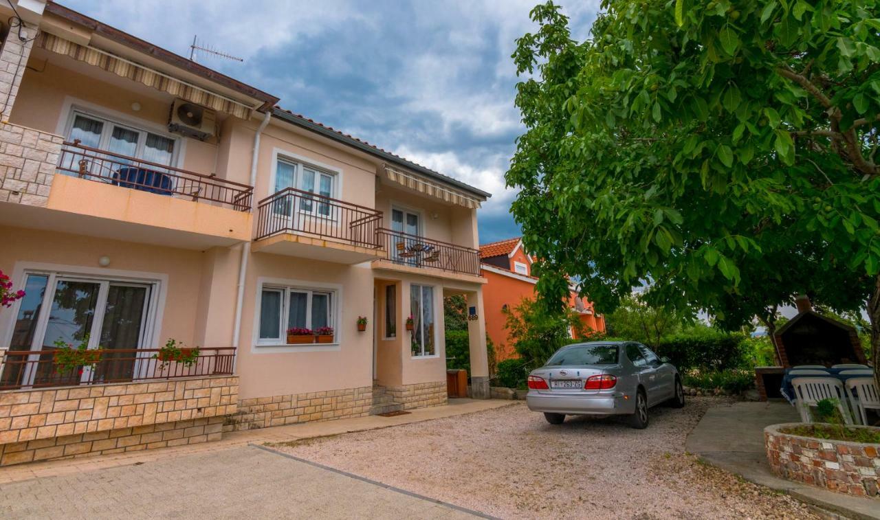 689 Banjol Apartment Exterior photo
